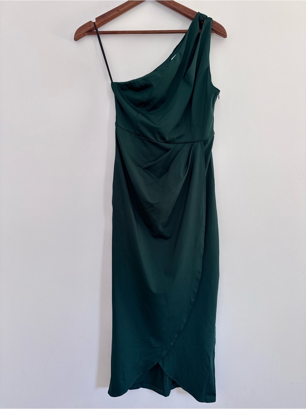 Zalalus Emerald Green
Ruched One Shoulder Midi
Dress Small